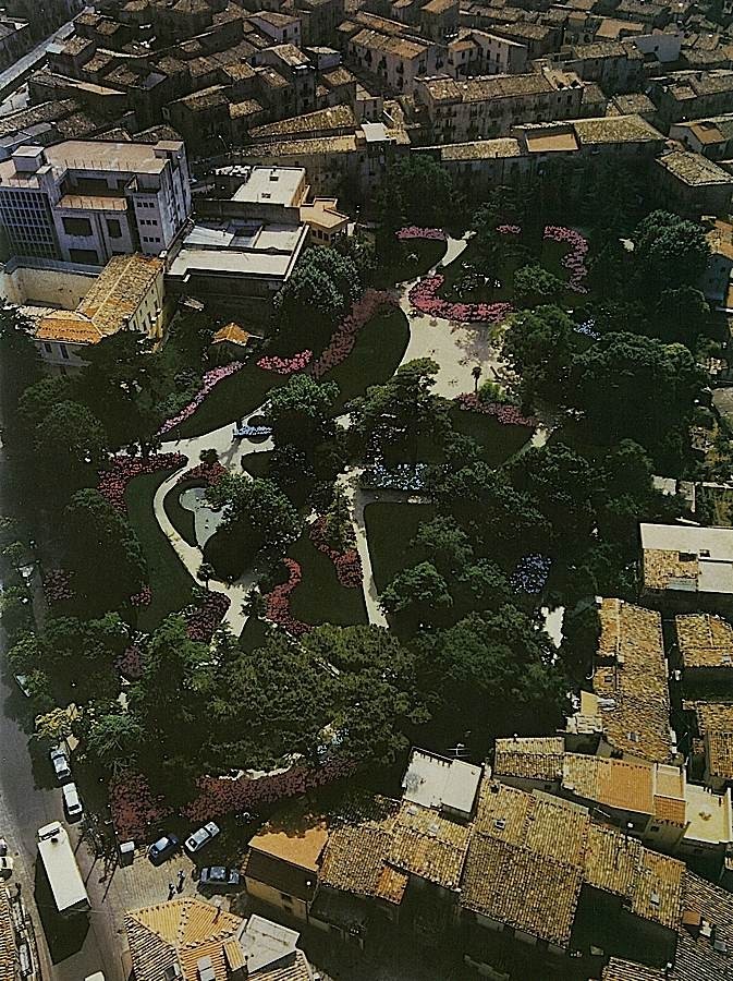 حدائق المركز التاريخي – تاورمينا Taormina - الحدائق والمتنزهات العامة الخضراء