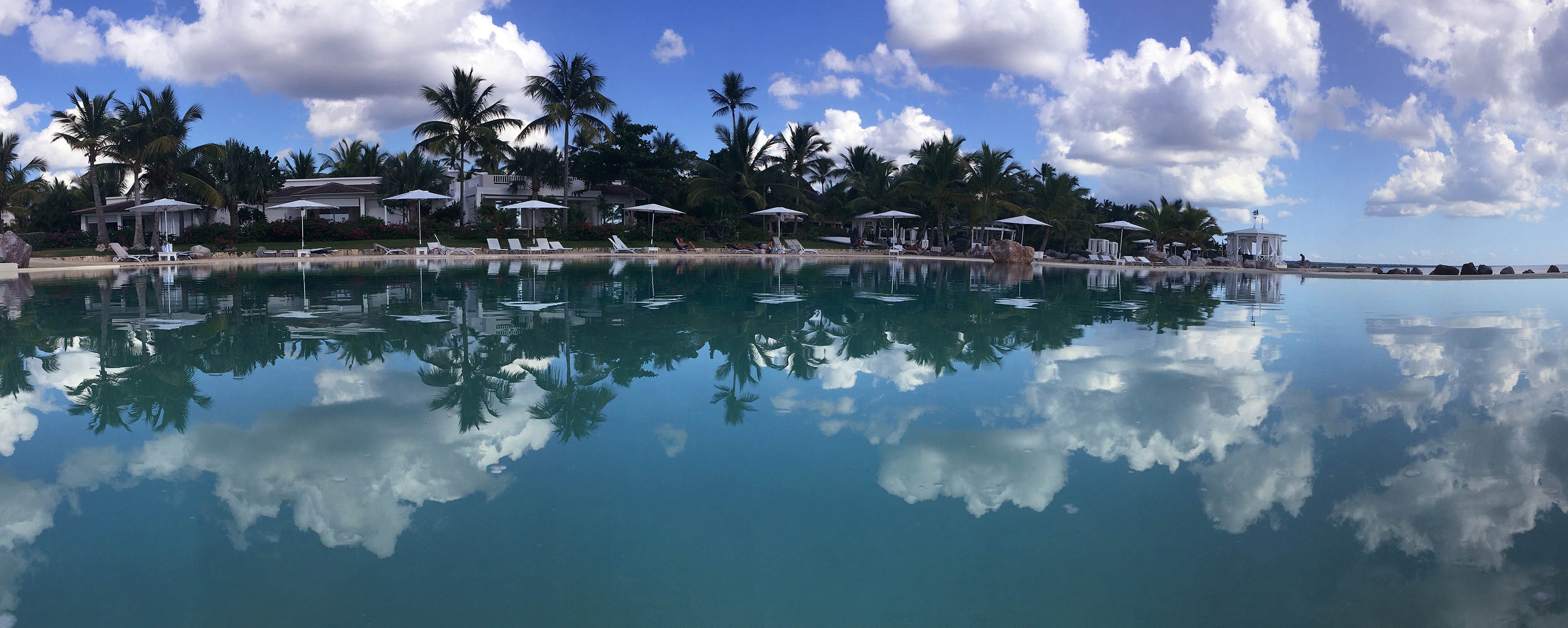 The gorgeous oceanic pool of Santo Domingo - استخر های شنا